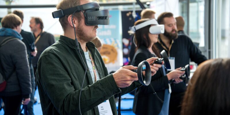 Small Manufacturers Can Win BIG with Virtual Reality Solutions
